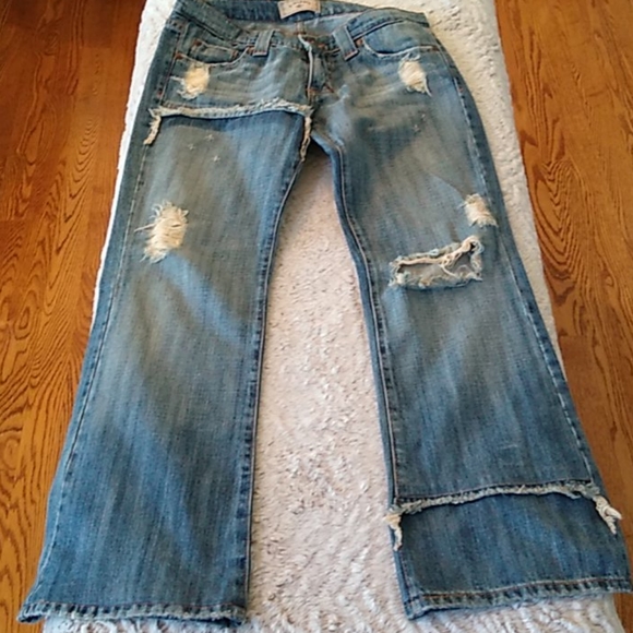 S - Marque Distressed Cropped Jeans - Picture 7 of 15